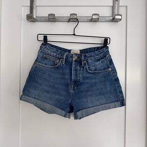 Sézane denim shorts size 34(equivalent to a size 0 or 2) EUC